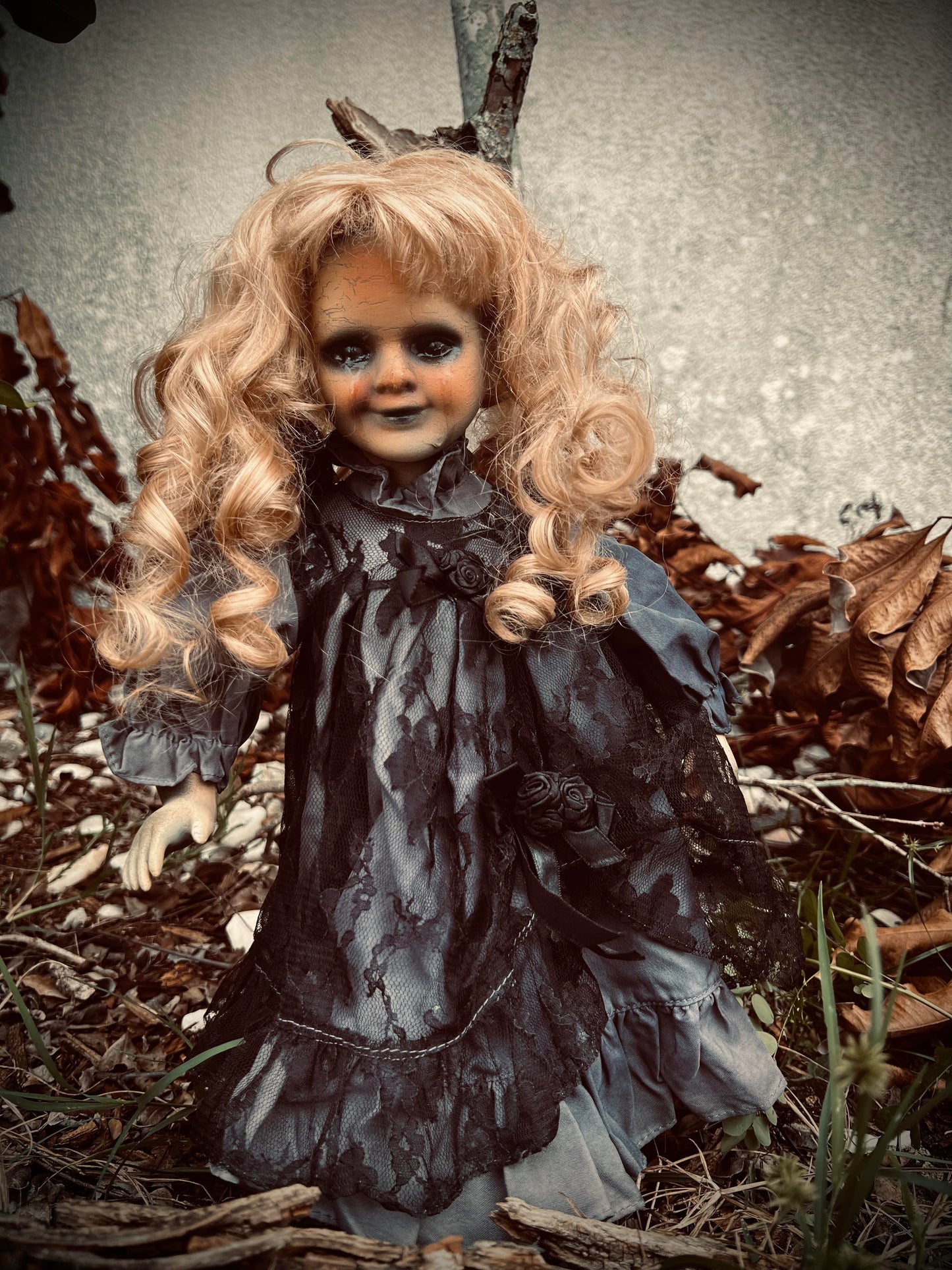 Meet Robin 16" Doll Porcelain Witchy Creepy Haunted Spirit Infected Scary Poltergeist Spooky Wicca Possessed Fall Gothic Positive Energy