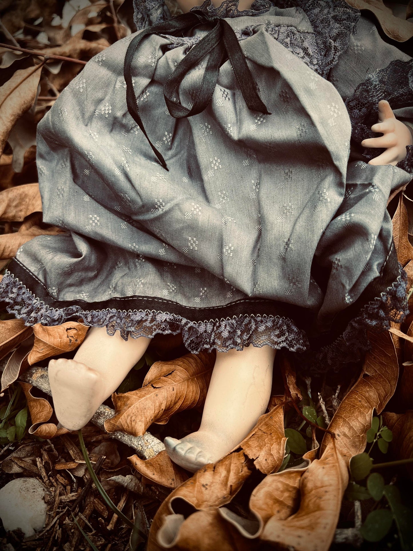 Meet Scarlett 14" Doll Porcelain Witchy Creepy Haunted Spirit Infected Scary Poltergeist Spooky Wicca Possessed Fall Gothic Positive Energy