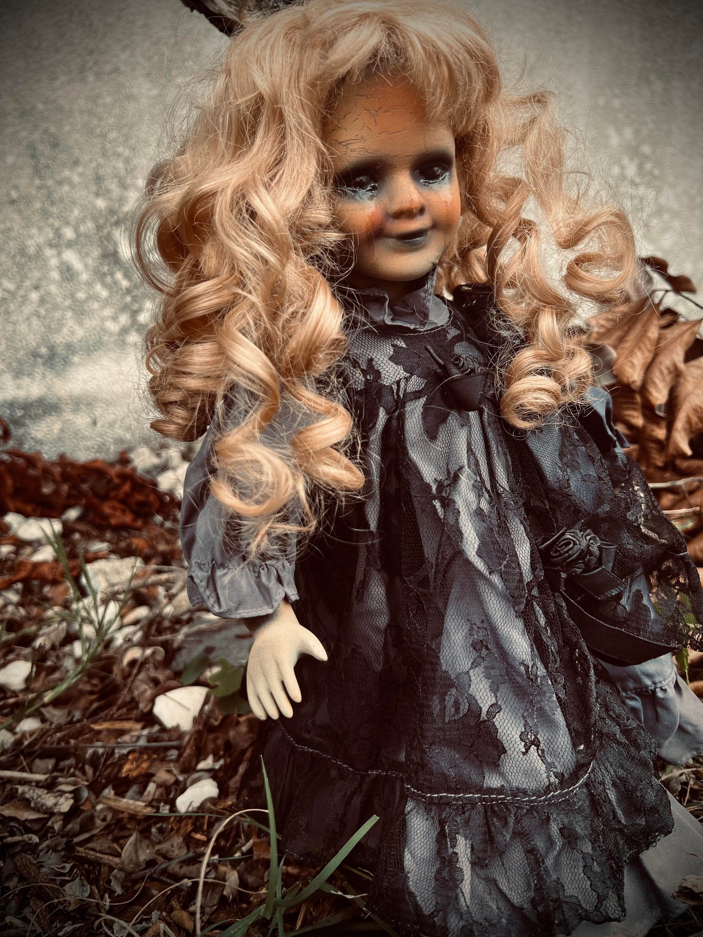 Meet Robin 16" Doll Porcelain Witchy Creepy Haunted Spirit Infected Scary Poltergeist Spooky Wicca Possessed Fall Gothic Positive Energy