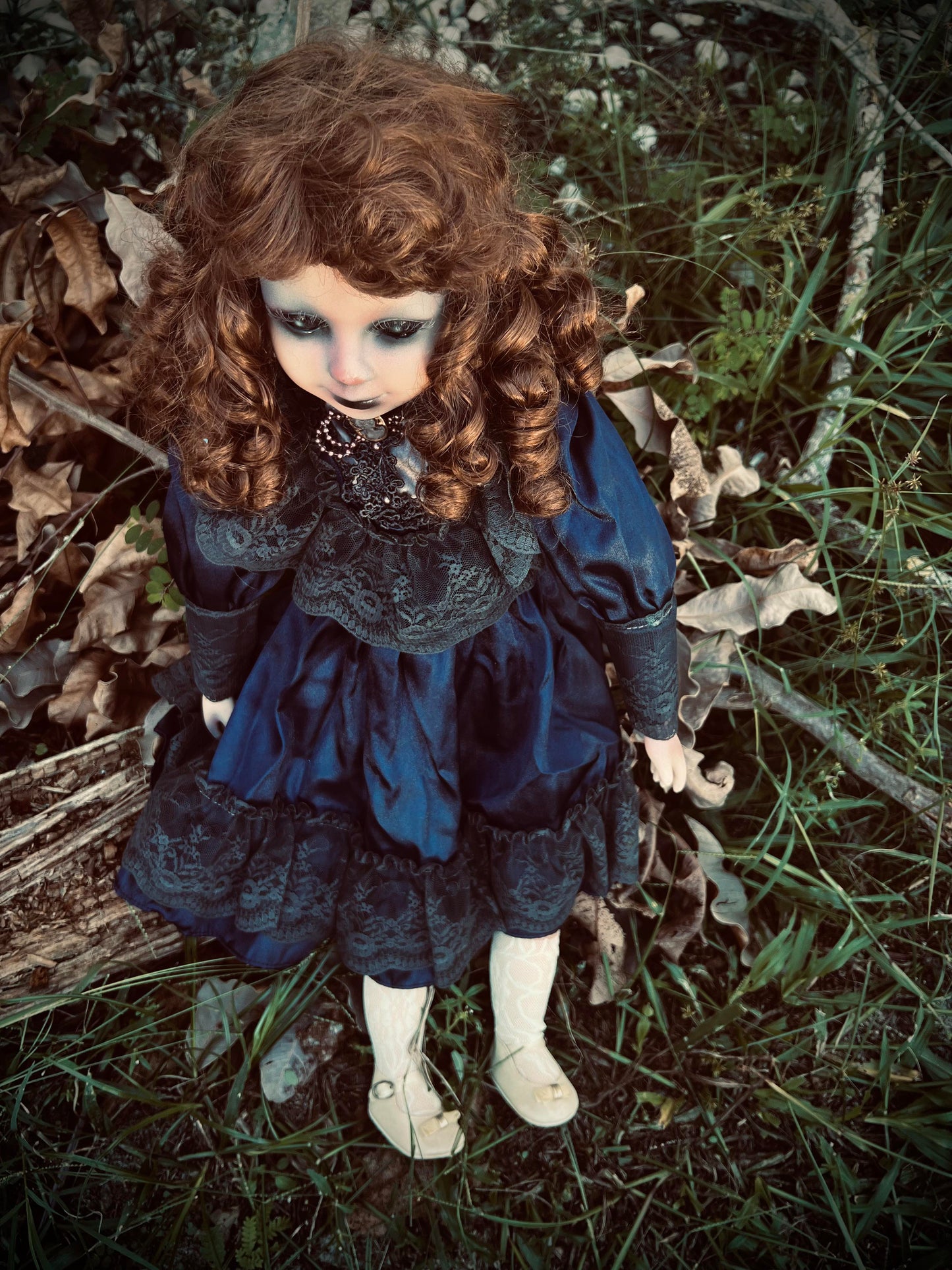 Meet Leola 25" Doll Porcelain Witchy Creepy Haunted Spirit Infected Scary Poltergeist Spooky Zombie Possessed Fall Gothic Positive Energy