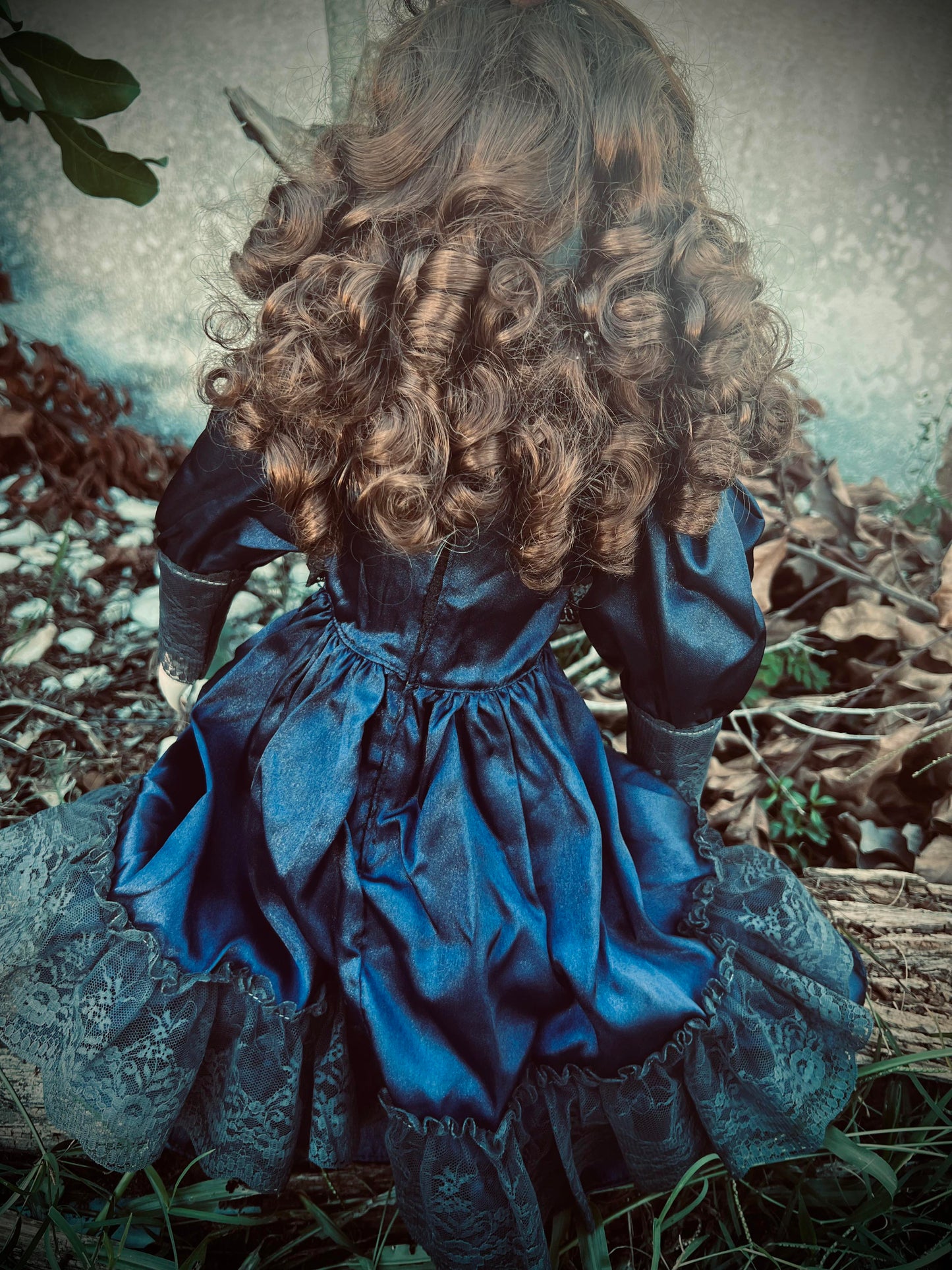 Meet Leola 25" Doll Porcelain Witchy Creepy Haunted Spirit Infected Scary Poltergeist Spooky Zombie Possessed Fall Gothic Positive Energy