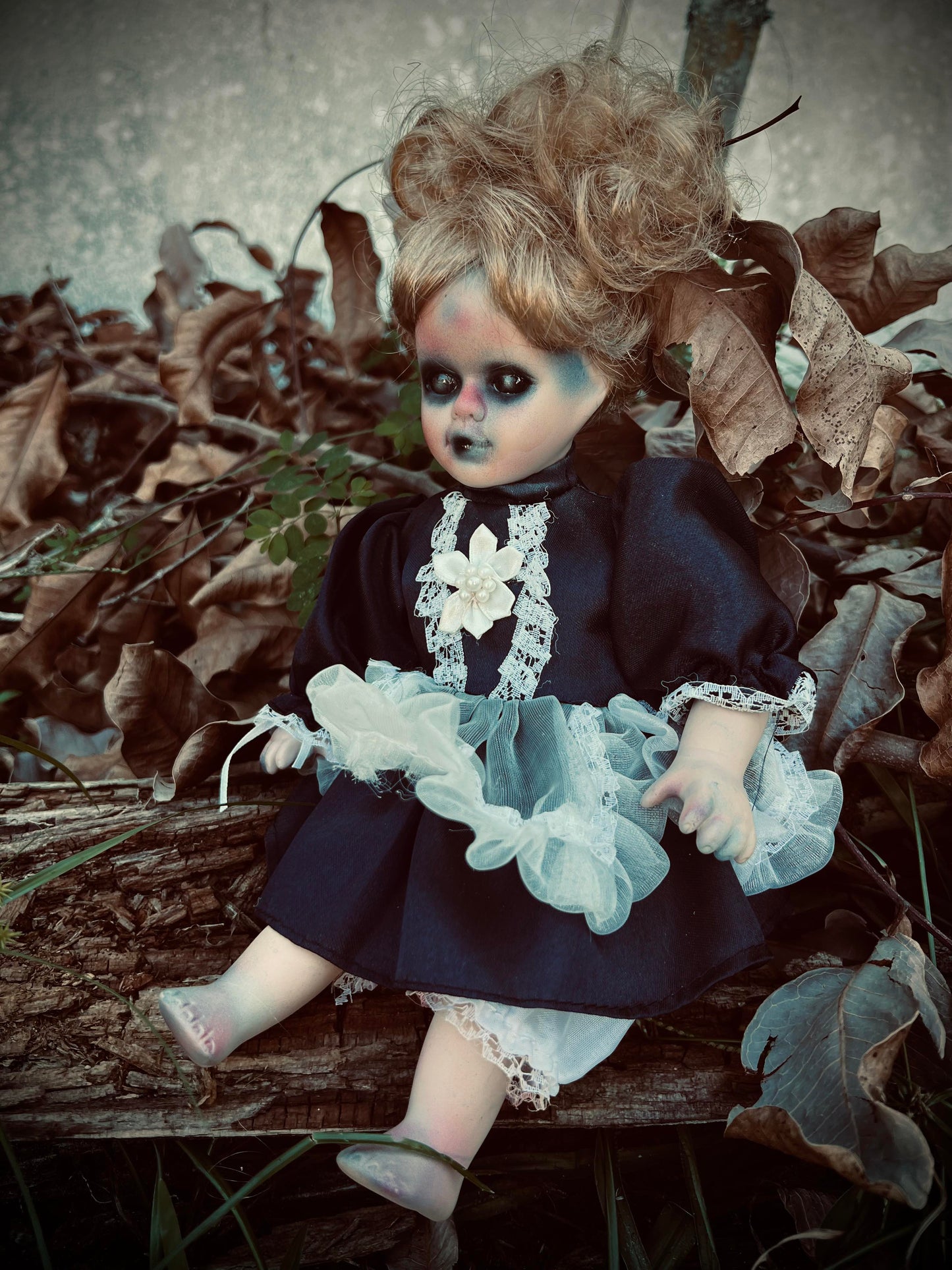 Meet Marilyn 10" Doll Porcelain Witchy Creepy Haunted Spirit Infected Scary Poltergeist Spooky Zombie Possessed Fall Gothic Positive Energy