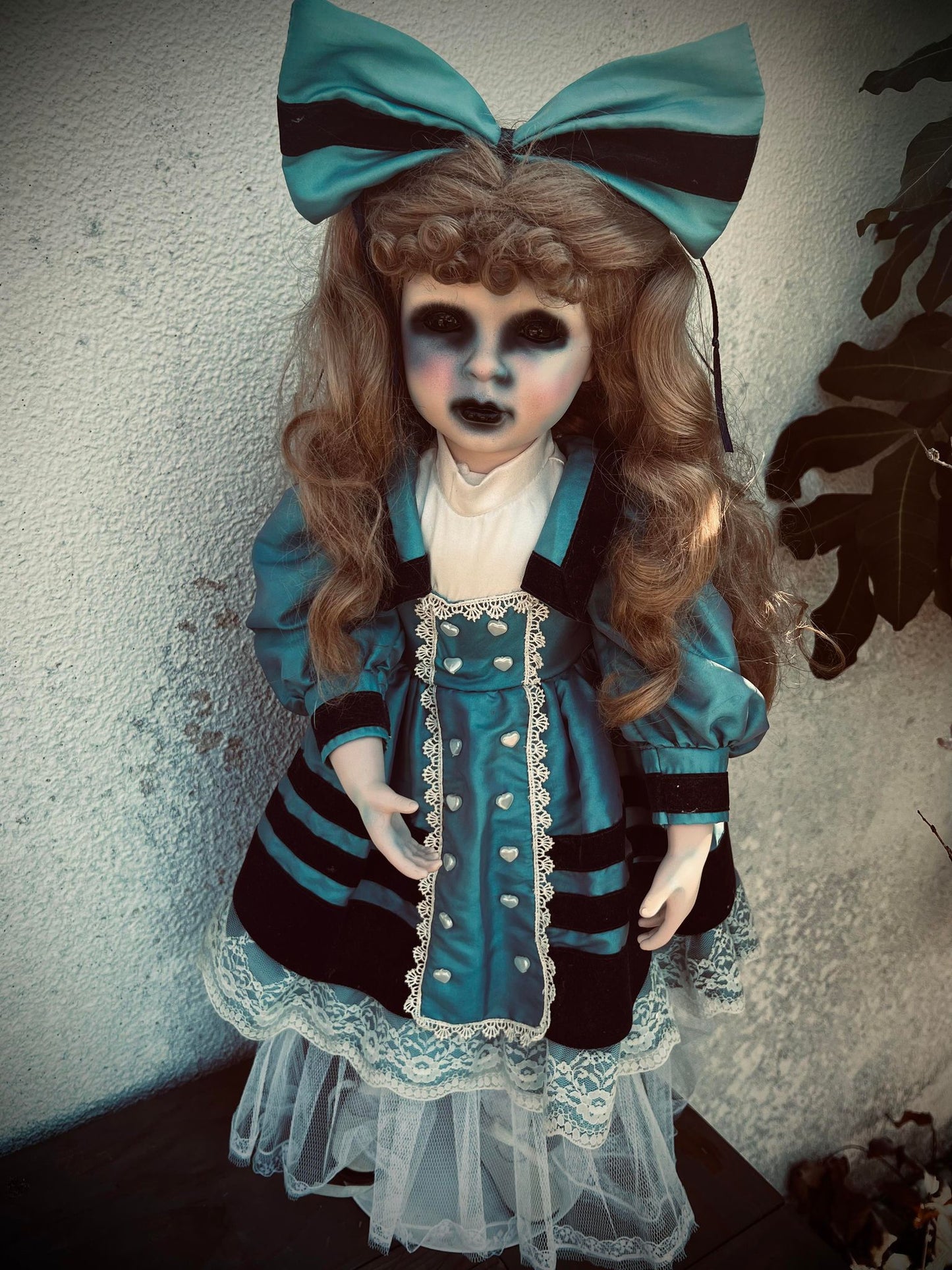 Meet Hannah 25" Large Doll Porcelain Zombie Undead Witchy Creepy Haunted Spirit Infected Scary Spooky Possessed Positive Oddity Gift Idea