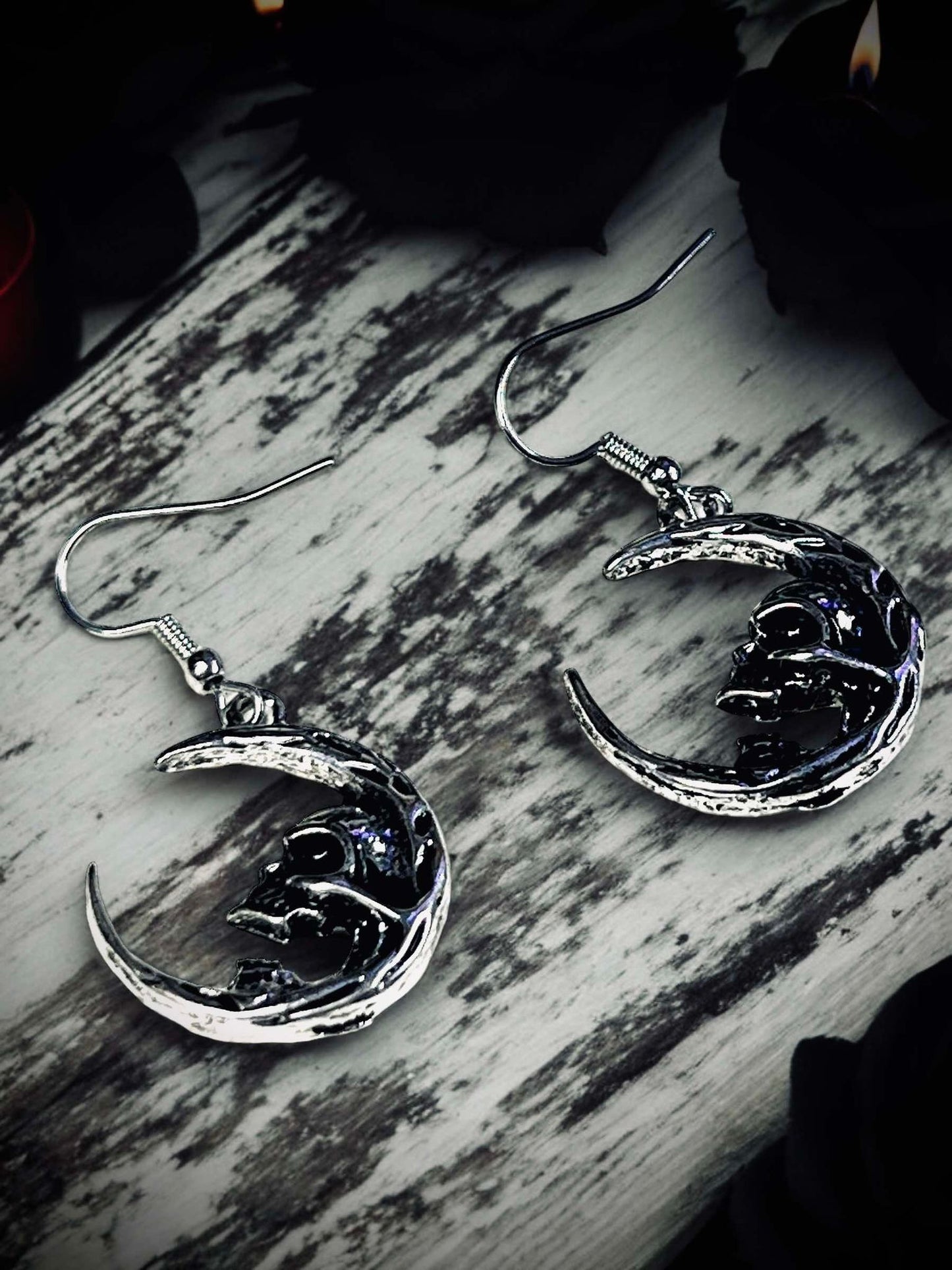 Half Moon Skull Face Crescent Skeleton Full Body Retro Skull Dangle Earrings, Punk Hanging, Gothic Witchy Halloween Gifts Oddity Jewelry
