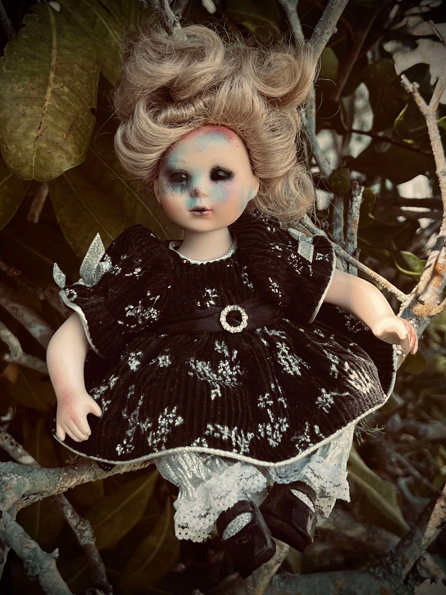 Meet Georgina 8" Mini Haunt Doll Porcelain Zombie Undead Witchy Creepy Haunted Spirit Paranormal Spooky Possessed Positive Oddity Gift Idea