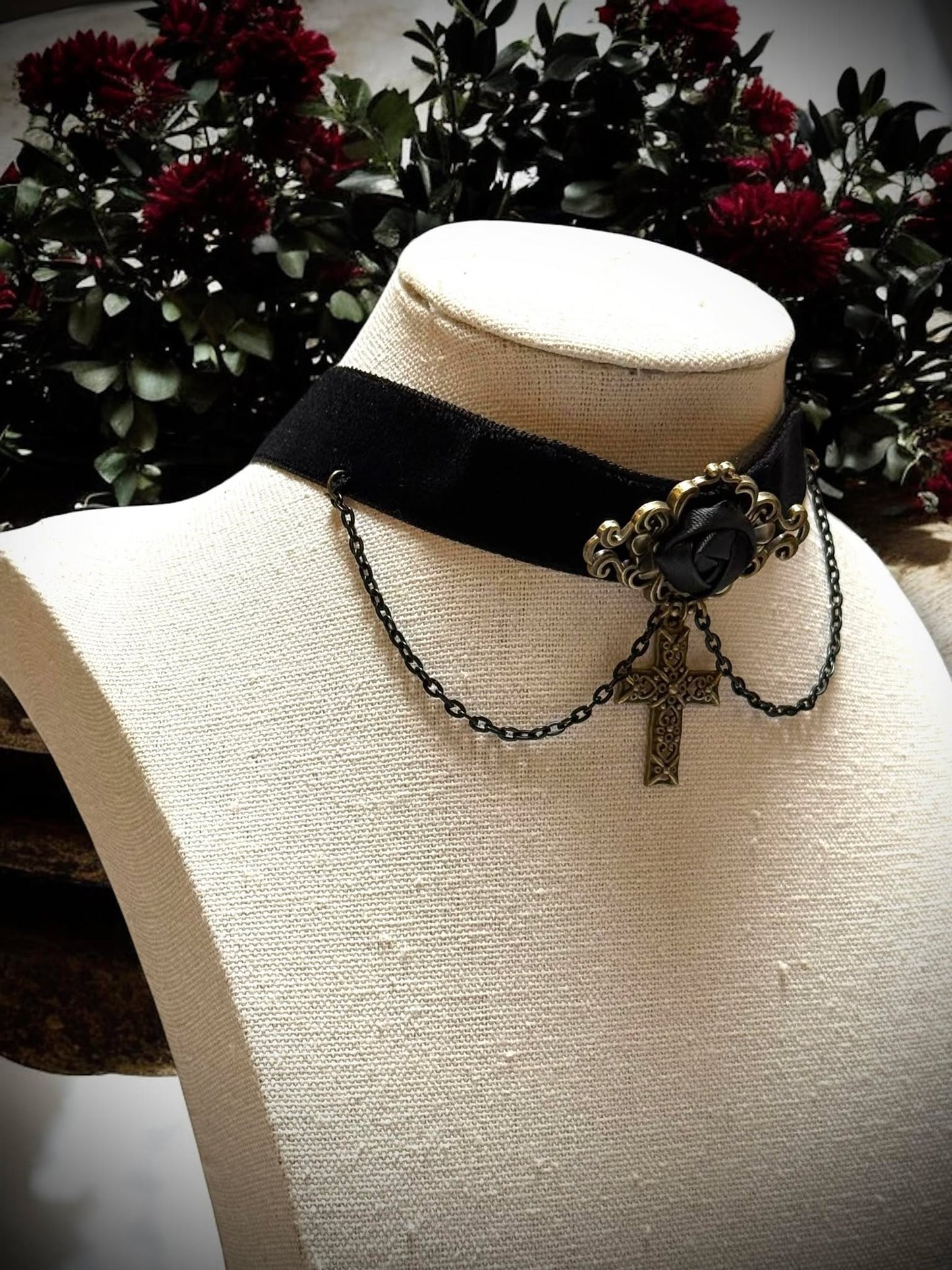 Gothic Black Rose Cross Chain Gothic Choker Necklace Gift Idea Oddity Jewelry Gothic Costume Woman Fantasy Vampire Dress Up Steam Punk #259