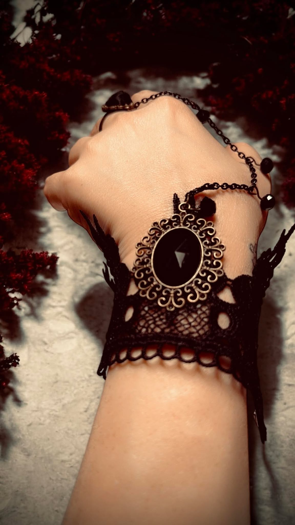 Black Rose Lace Faux Gem Punk Ring Adjustable Bracelet Gift Idea Oddity Jewelry Gothic Halloween Costume Woman Fantasy Vampire Dress Up Punk