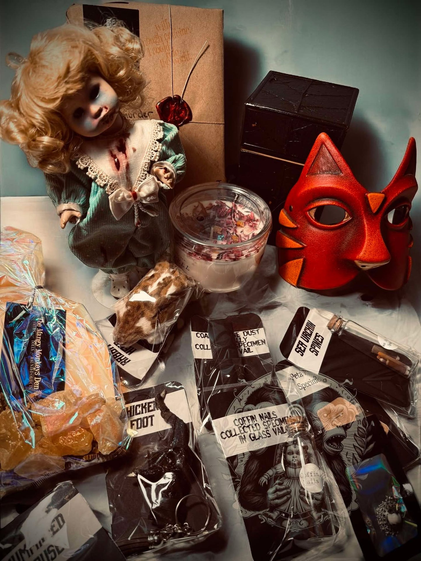 Valetine Oddity Witch Wooden Box Trinket Oddity Box Haunted Doll Mystery Curiosity, Unique Gift Idea, Creepy Unusual Mummified Specimen #313