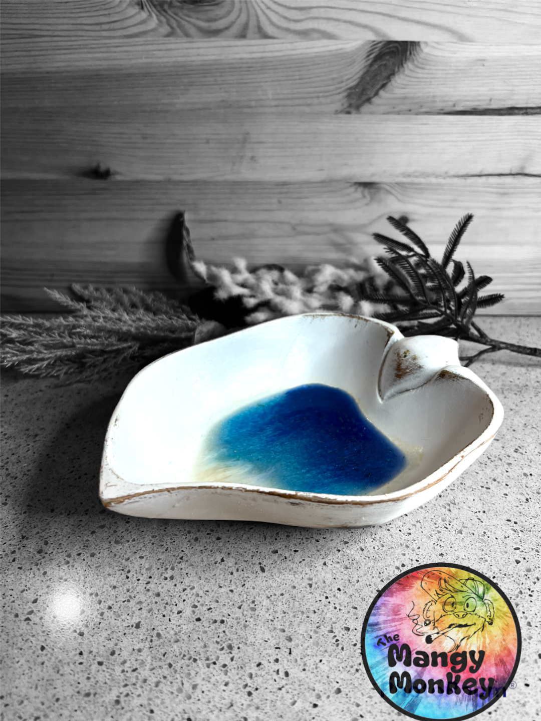 Beach Leaf Trinket Dish - Resin Wooden Leaf Dish