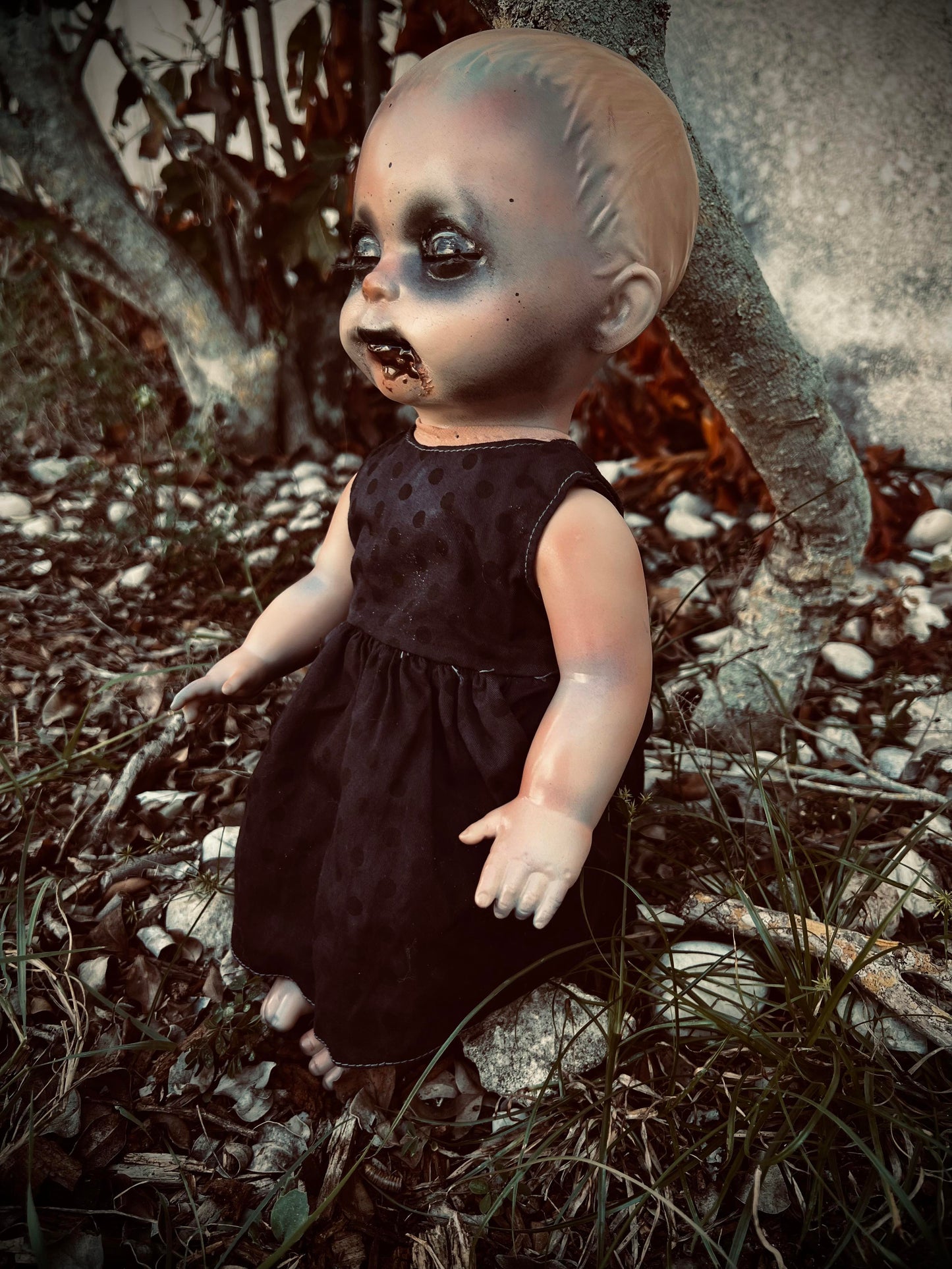 Meet Delilah 15" Animated Vinyl Doll Witchy Creepy Haunted Spirit Infected Scary Poltergeist Spooky Wicca Possessed Halloween Fall Gothic