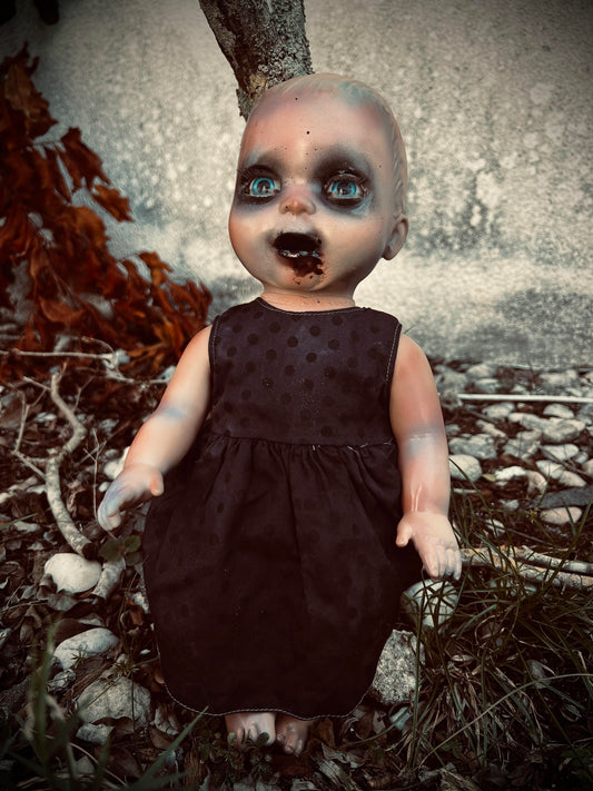 Meet Delilah 15" Animated Vinyl Doll Witchy Creepy Haunted Spirit Infected Scary Poltergeist Spooky Wicca Possessed Halloween Fall Gothic