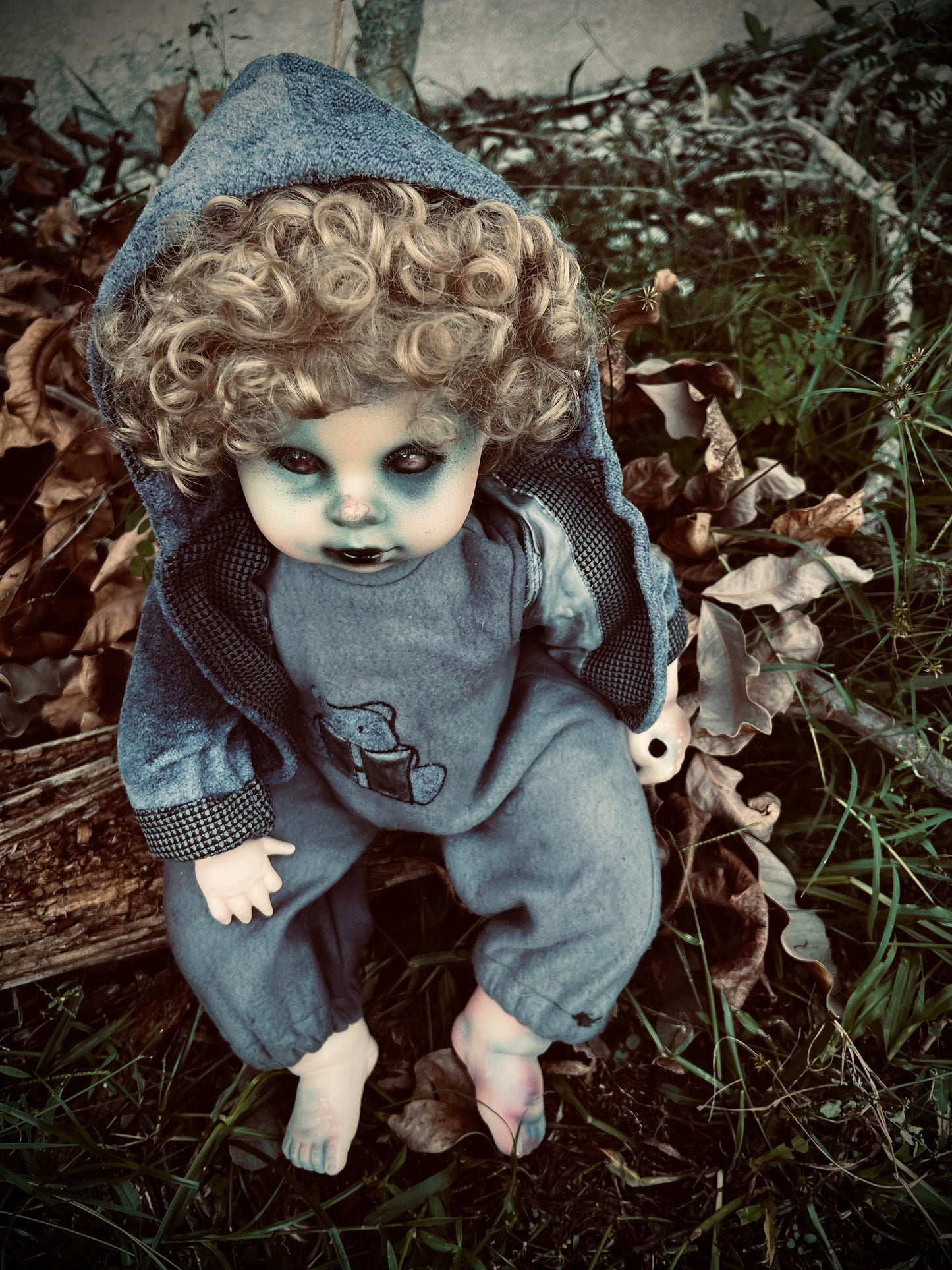 Meet Dallas 22 " Doll Porcelain Witchy Creepy Haunted Spirit Infected Scary Spooky Zombie Possessed Fall Gothic Positive Energy