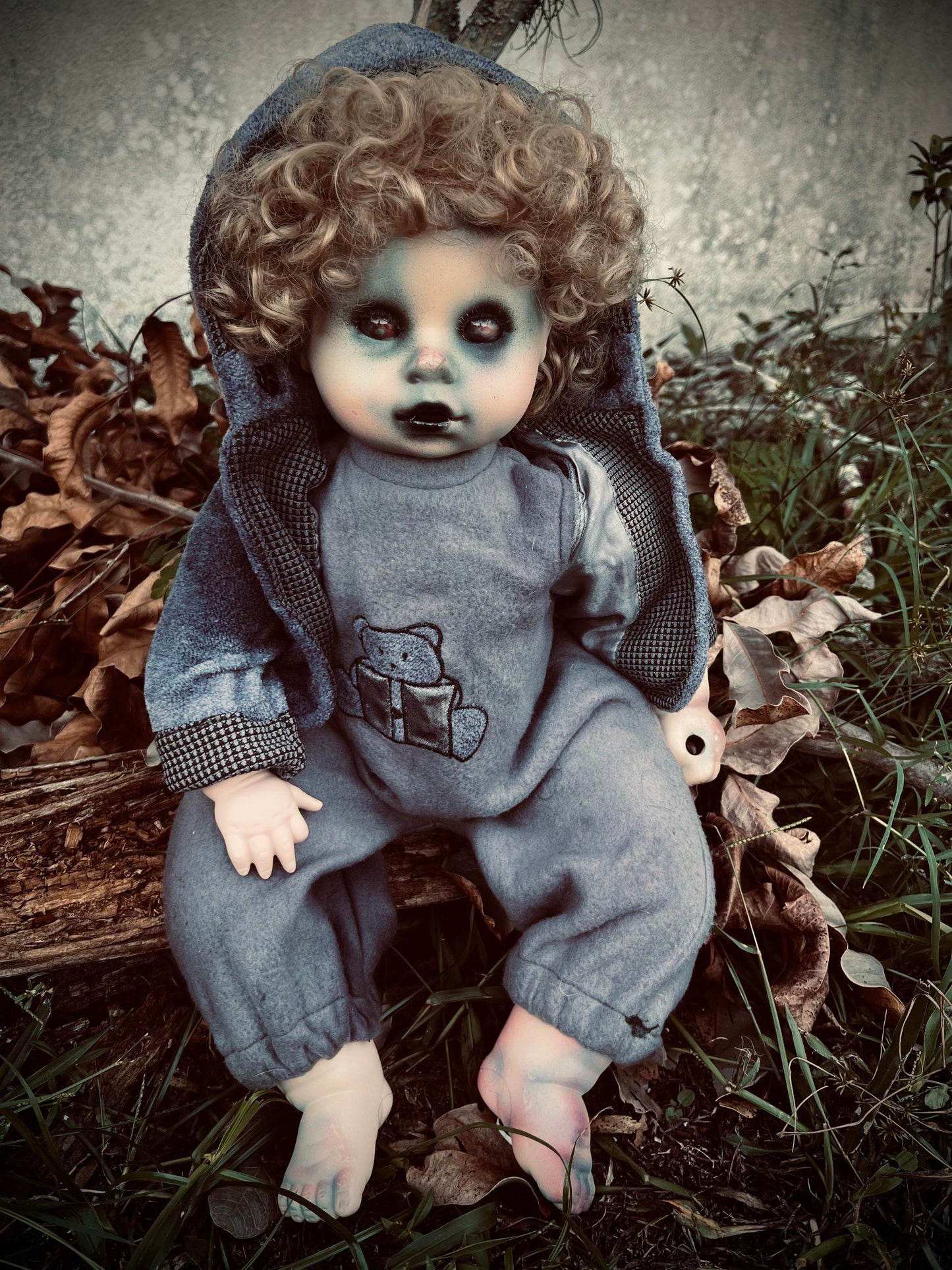 Meet Dallas 22 " Doll Porcelain Witchy Creepy Haunted Spirit Infected Scary Spooky Zombie Possessed Fall Gothic Positive Energy