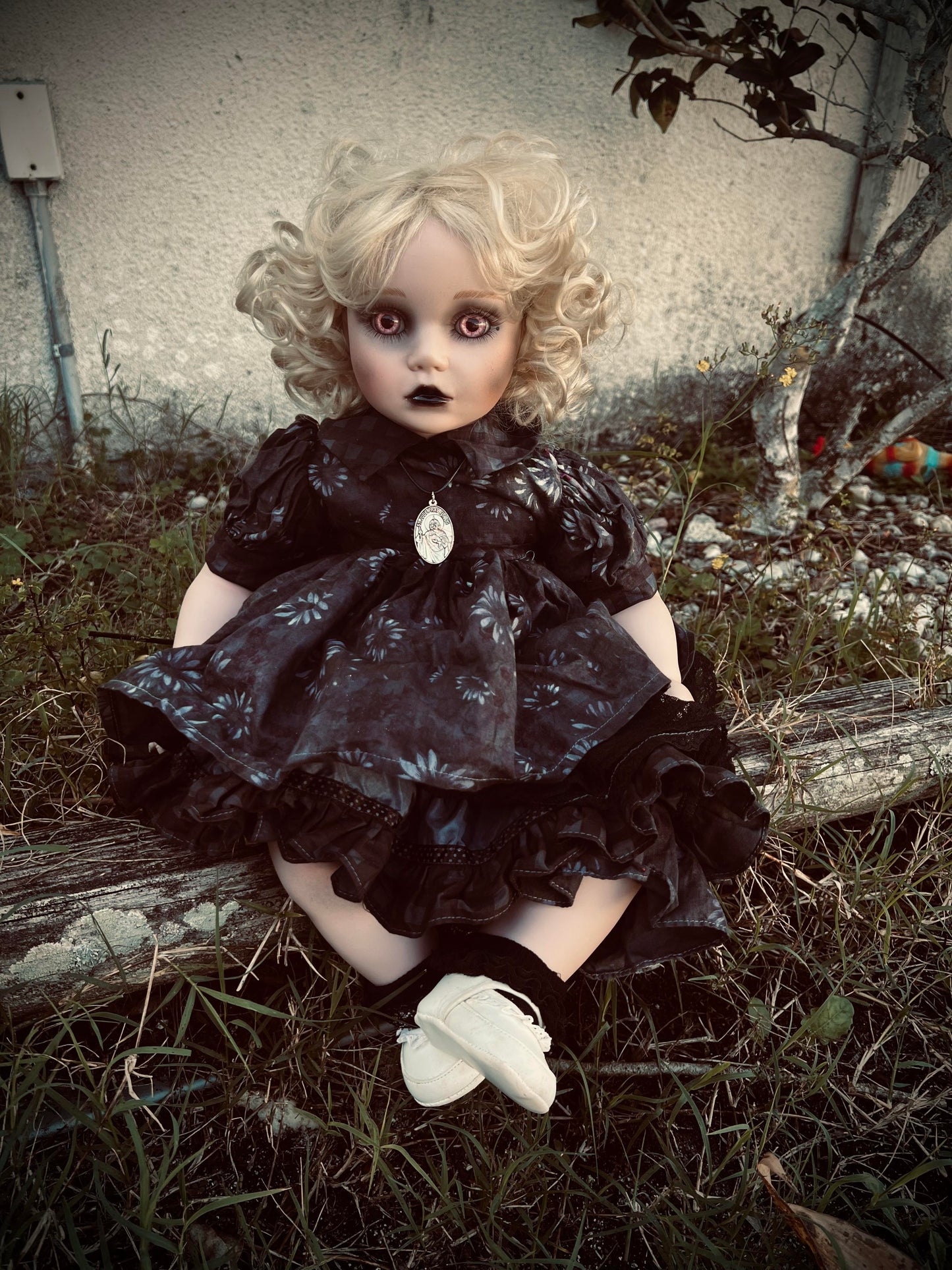 Meet Aurora 20" Doll Porcelain Witchy Creepy Haunted Spirit Infected Scary Spooky Zombie Possessed Gothic Positive Energy Gift Idea Oddity