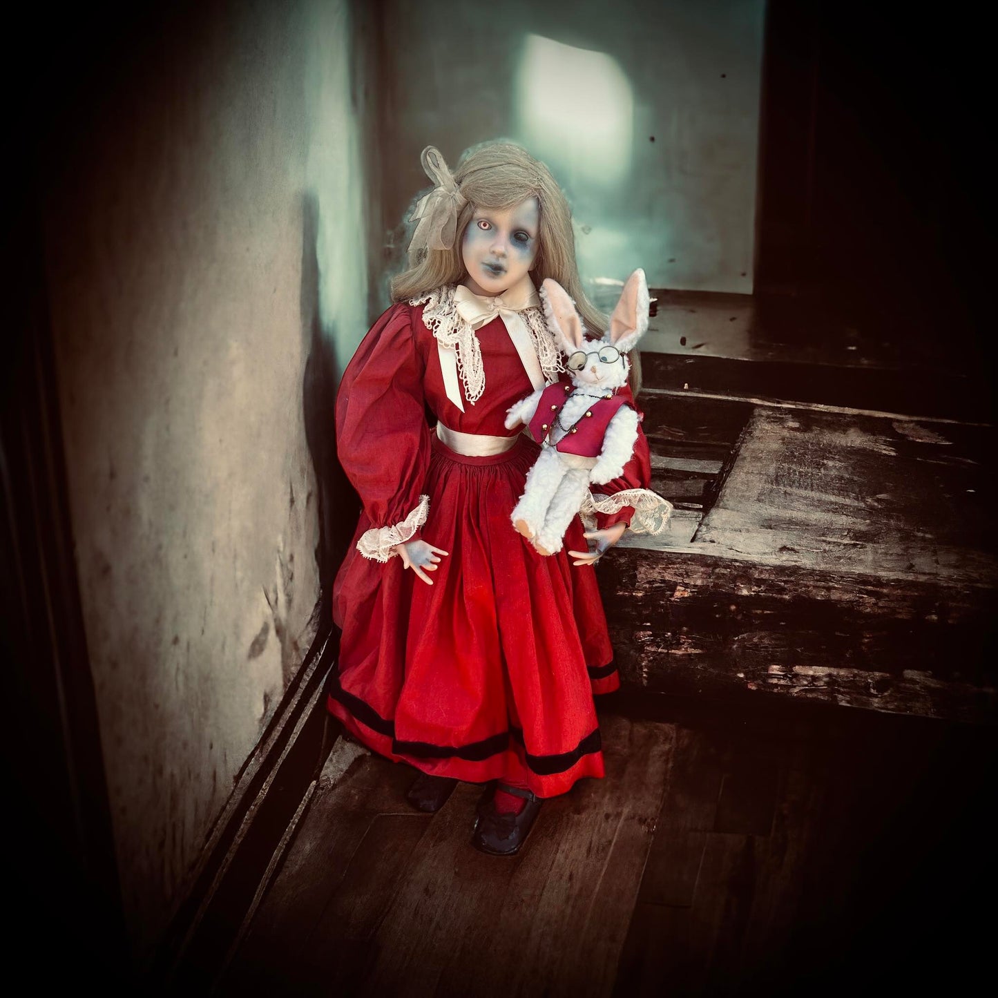 Meet Helana 30" Doll Porcelain Alice In The Wonderland Inspired Witchy Creepy Haunted Spirit Scary Spooky Oddity Possessed Positive Energy