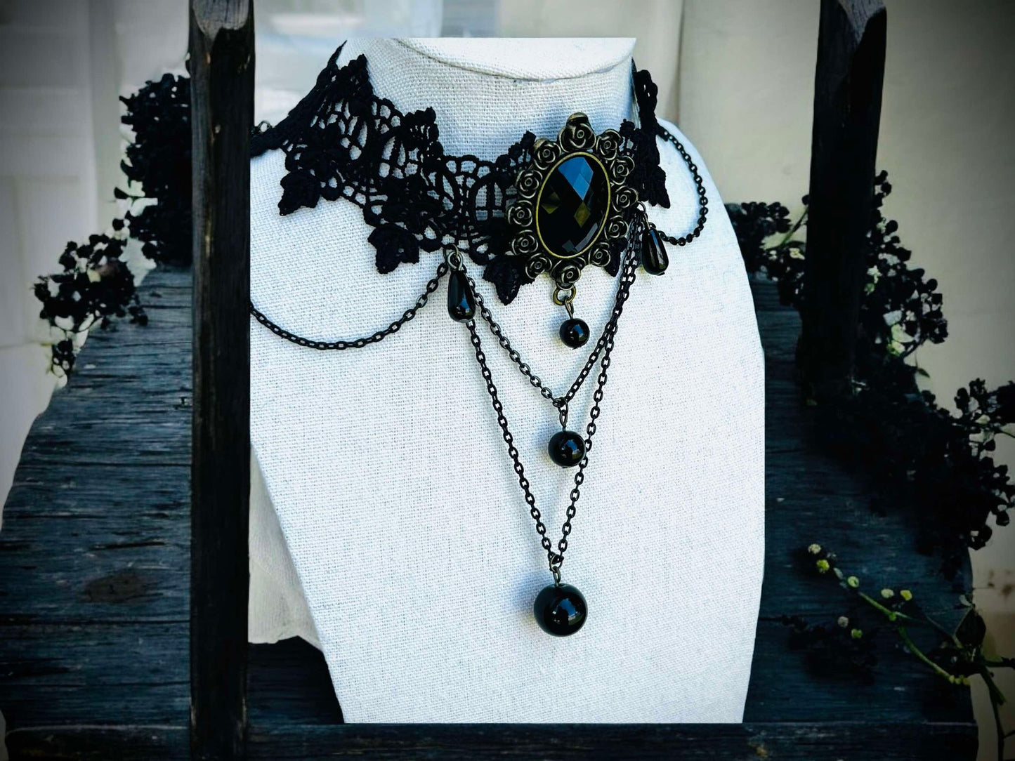 Retro Beaded Chains Charms Choker Necklace Black Gift Idea Oddity Jewelry Gothic Halloween Costume Woman Fantasy Vampire Dress Up Punk