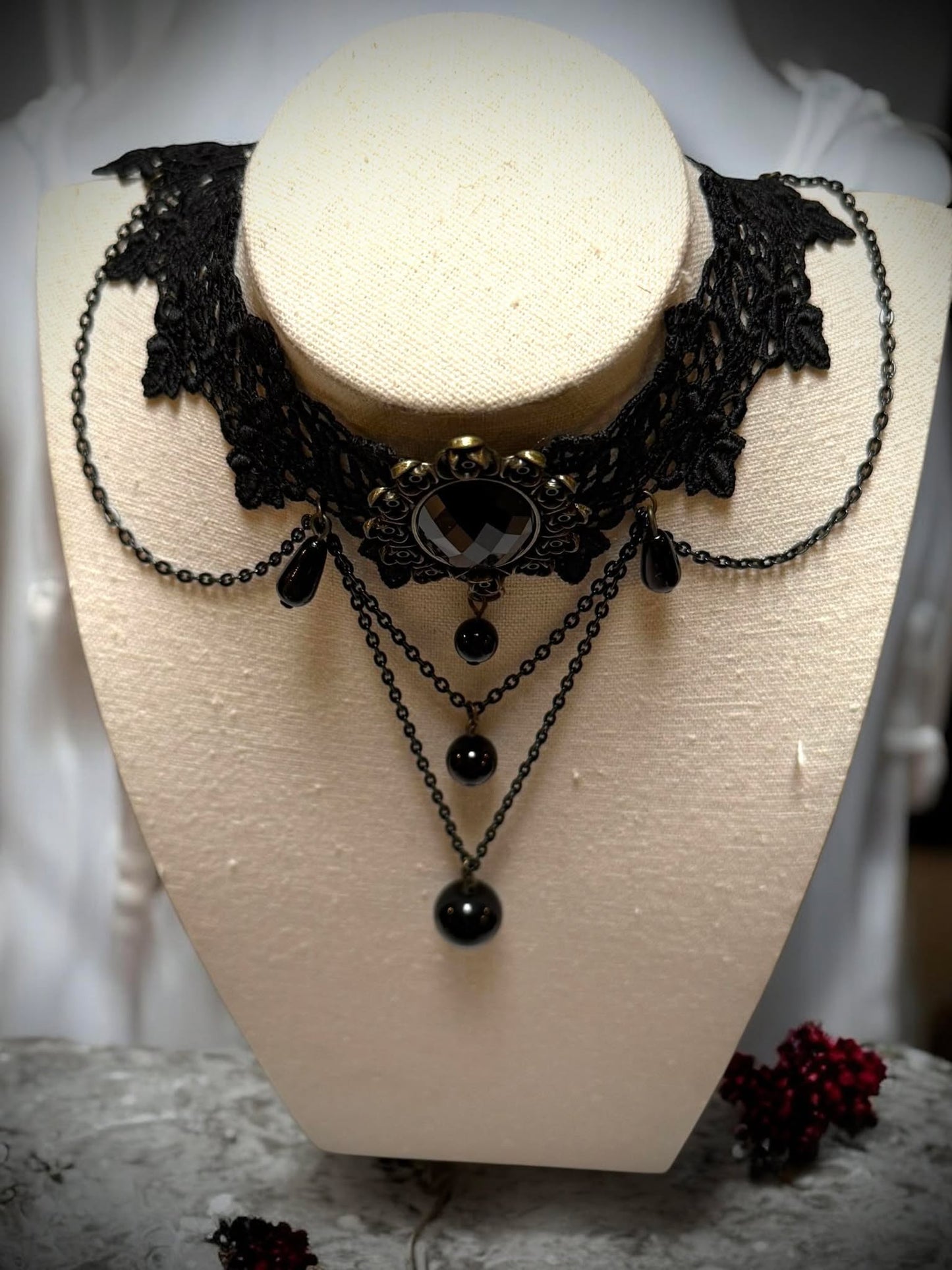 Gothic Retro Beaded Chains Choker Necklace Black Gift Idea Oddity Jewelry Gothic Halloween Costume Woman Fantasy Vampire Dress Up Punk