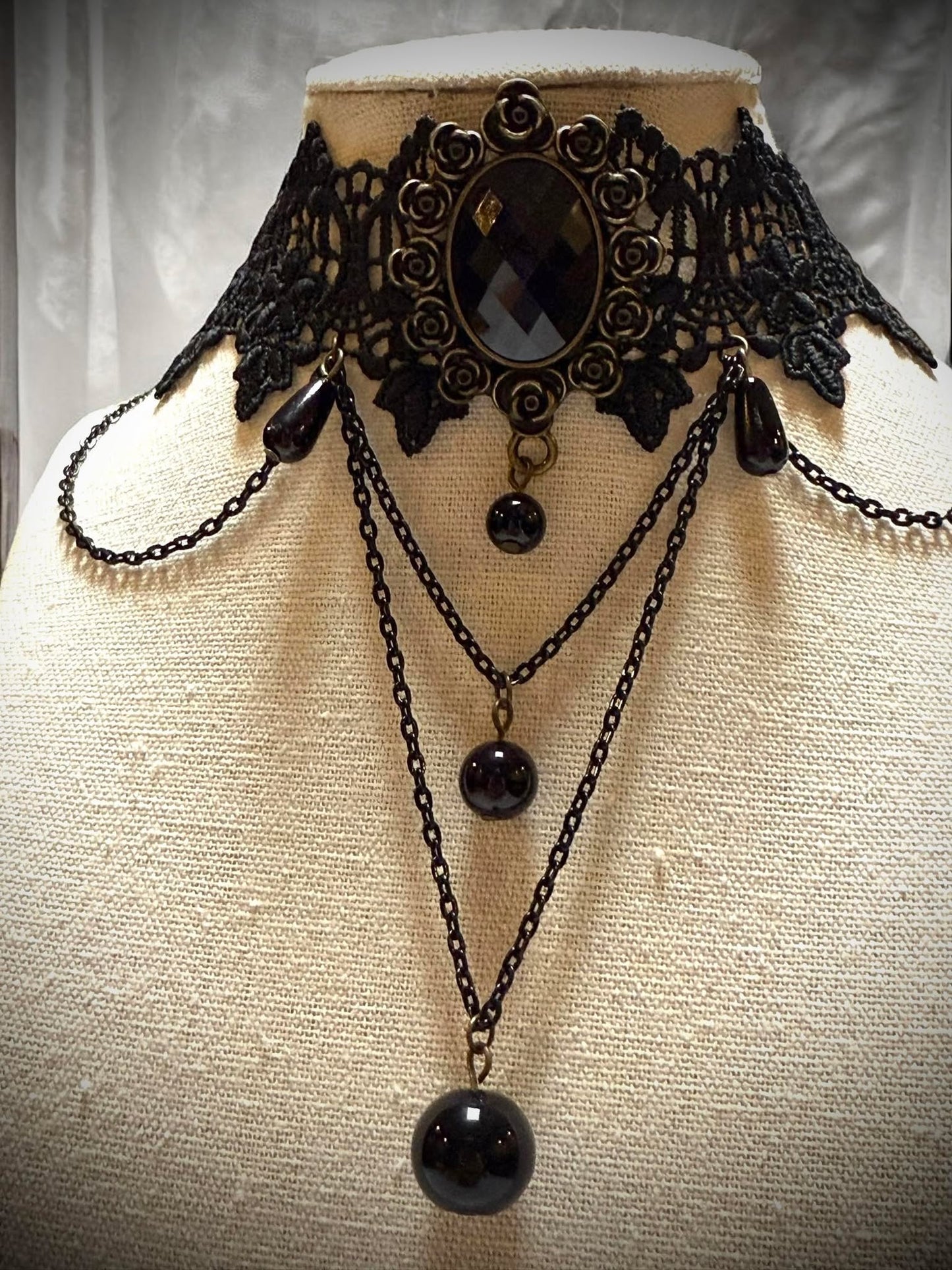 Gothic Retro Beaded Chains Choker Necklace Black Gift Idea Oddity Jewelry Gothic Halloween Costume Woman Fantasy Vampire Dress Up Punk