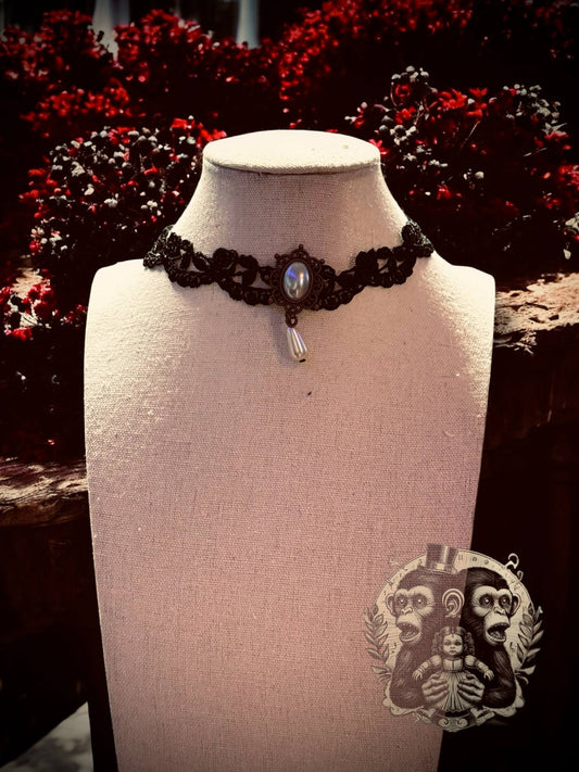 Elegant Pearl Lace Pendent Charms Choker Necklace Black Gift Idea Oddity Jewelry Gothic Halloween Costume Woman Fantasy Vampire Dress Up