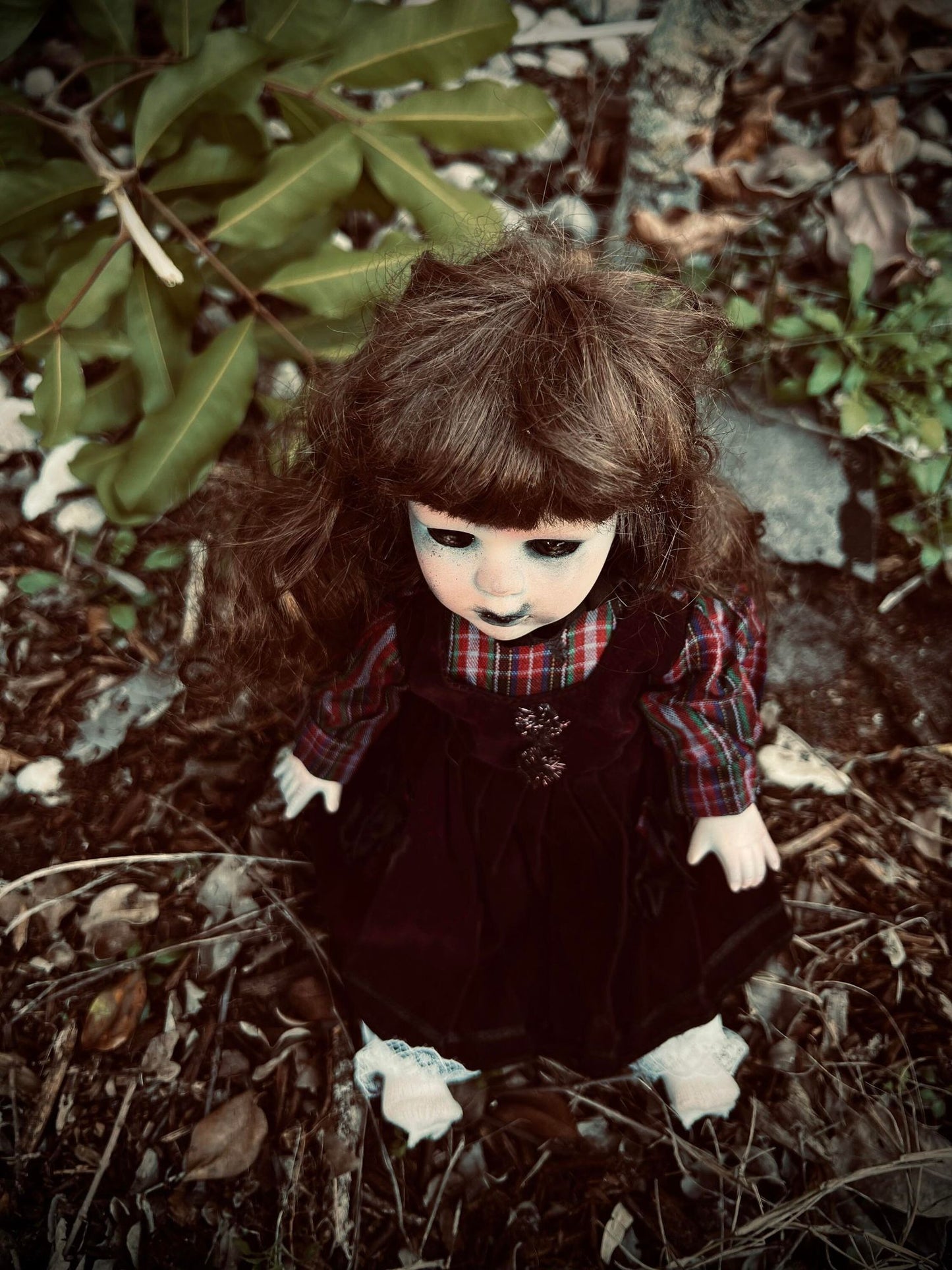 Meet Robin 11" Doll Porcelain Witchy Creepy Haunted Spirit Infected Scary Spooky Zombie Possessed Fall Gothic Positive Energy gift idea